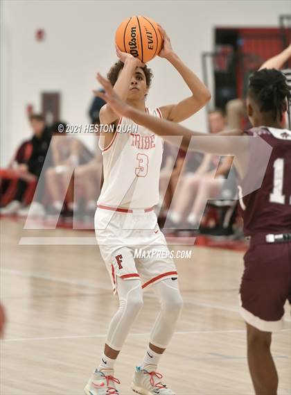 Thumbnail 3 in Claremont vs. Fullerton (Rumble 4 Rosecrans) photogallery.