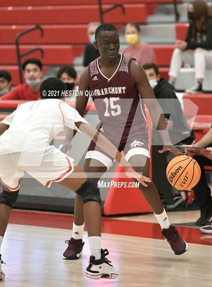 Thumbnail 3 in Claremont vs. Fullerton (Rumble 4 Rosecrans) photogallery.