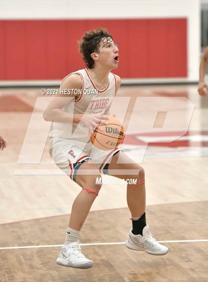 Thumbnail 1 in Claremont vs. Fullerton (Rumble 4 Rosecrans) photogallery.