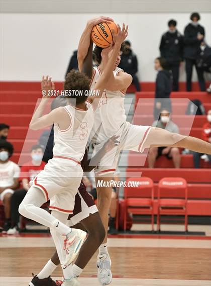 Thumbnail 3 in Claremont vs. Fullerton (Rumble 4 Rosecrans) photogallery.