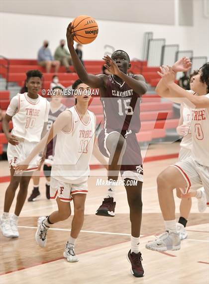 Thumbnail 1 in Claremont vs. Fullerton (Rumble 4 Rosecrans) photogallery.