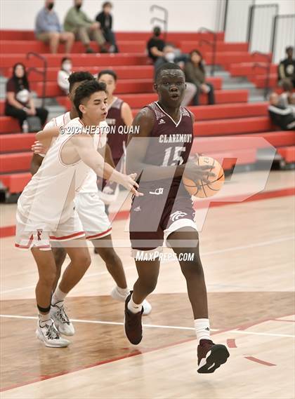 Thumbnail 3 in Claremont vs. Fullerton (Rumble 4 Rosecrans) photogallery.