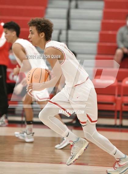 Thumbnail 2 in Claremont vs. Fullerton (Rumble 4 Rosecrans) photogallery.