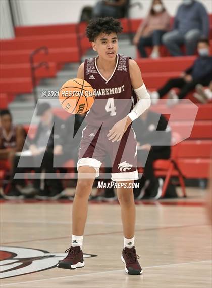 Thumbnail 1 in Claremont vs. Fullerton (Rumble 4 Rosecrans) photogallery.