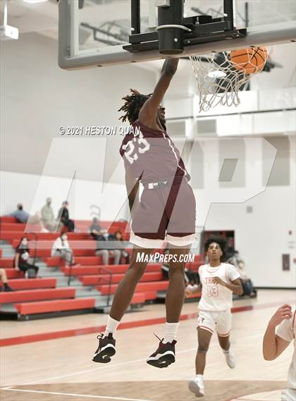 Thumbnail 3 in Claremont vs. Fullerton (Rumble 4 Rosecrans) photogallery.