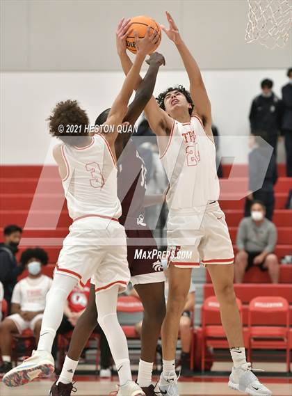 Thumbnail 3 in Claremont vs. Fullerton (Rumble 4 Rosecrans) photogallery.