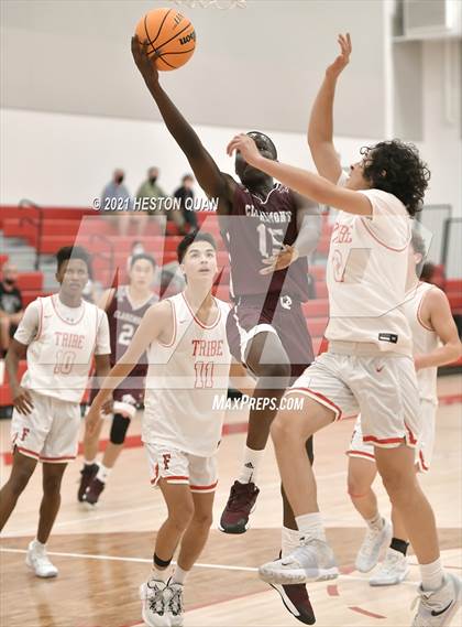 Thumbnail 2 in Claremont vs. Fullerton (Rumble 4 Rosecrans) photogallery.