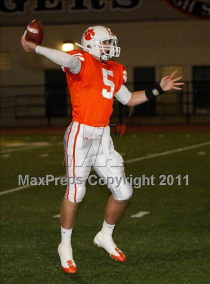 Thumbnail 1 in Hamilton vs. Poly (SS CIF Playoffs) photogallery.