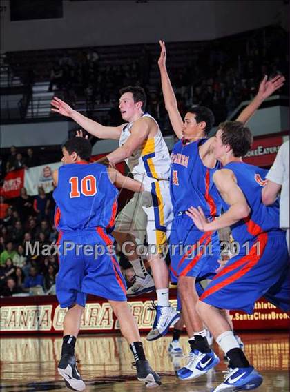 Thumbnail 2 in Santa Teresa vs. Serra (CIF CCS D1 Final) photogallery.