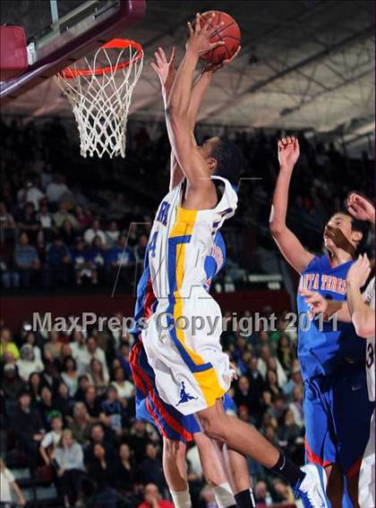 Thumbnail 2 in Santa Teresa vs. Serra (CIF CCS D1 Final) photogallery.