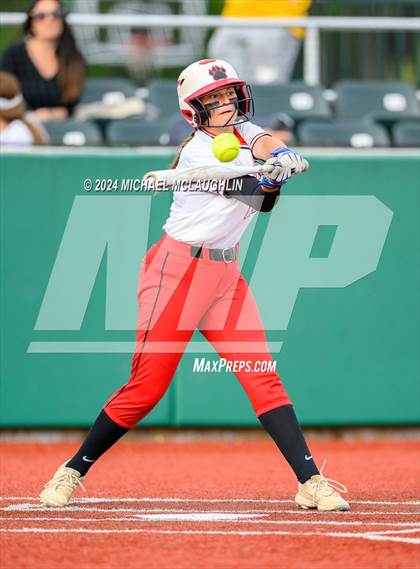 Thumbnail 3 in Carle Place vs. Wheatley (Section VIII B Final) photogallery.