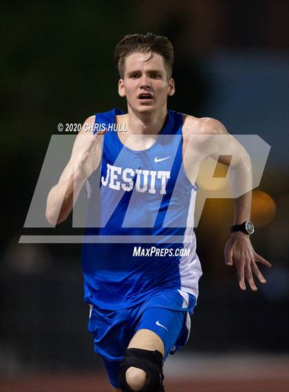 Thumbnail 2 in Jesuit boys track and field photogallery.