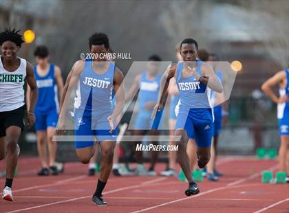 Thumbnail 3 in Jesuit boys track and field photogallery.
