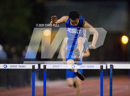 Thumbnail 2 in Jesuit boys track and field photogallery.