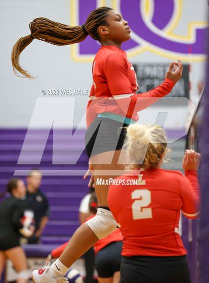 Thumbnail 2 in Lafayette @ DeSoto Central photogallery.