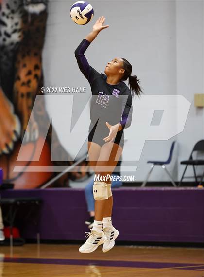 Thumbnail 1 in Lafayette @ DeSoto Central photogallery.