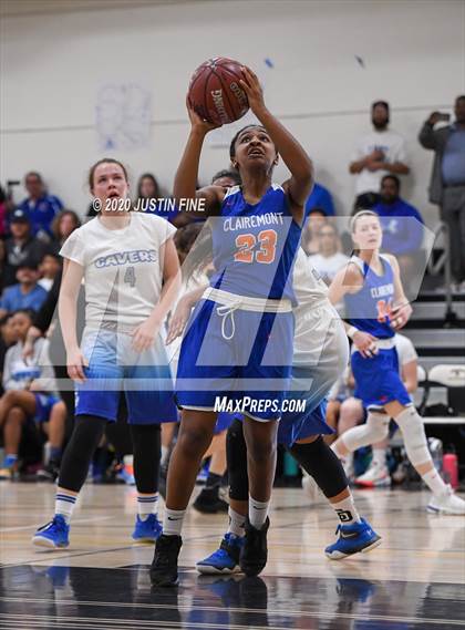 Thumbnail 2 in San Diego vs. Clairemont (CIF SDS D4 Final) photogallery.