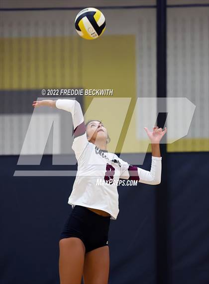 Thumbnail 3 in Callisburg vs. Calvary Academy  (Denison Invitational Showcase) photogallery.