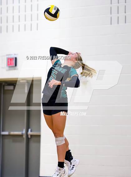 Thumbnail 1 in Callisburg vs. Calvary Academy  (Denison Invitational Showcase) photogallery.