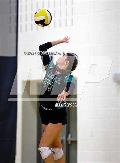 Thumbnail 1 in Callisburg vs. Calvary Academy  (Denison Invitational Showcase) photogallery.