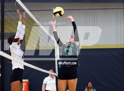 Thumbnail 2 in Callisburg vs. Calvary Academy  (Denison Invitational Showcase) photogallery.