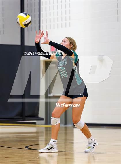 Thumbnail 1 in Callisburg vs. Calvary Academy  (Denison Invitational Showcase) photogallery.