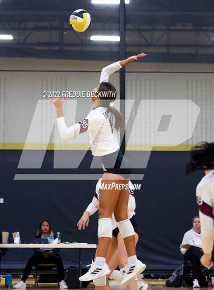 Thumbnail 2 in Callisburg vs. Calvary Academy  (Denison Invitational Showcase) photogallery.