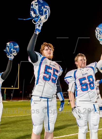 Thumbnail 3 in De La Salle vs. Folsom (CIF NorCal Regional Open Division Final) photogallery.