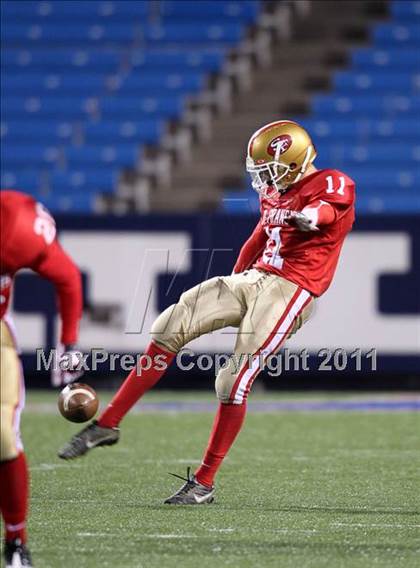 Thumbnail 2 in St. Joseph's Collegiate vs. St. Francis (Monsignor Martin Class AA Final) photogallery.
