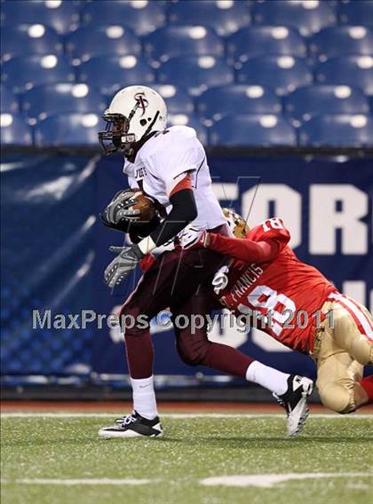 Thumbnail 3 in St. Joseph's Collegiate vs. St. Francis (Monsignor Martin Class AA Final) photogallery.
