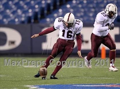 Thumbnail 3 in St. Joseph's Collegiate vs. St. Francis (Monsignor Martin Class AA Final) photogallery.