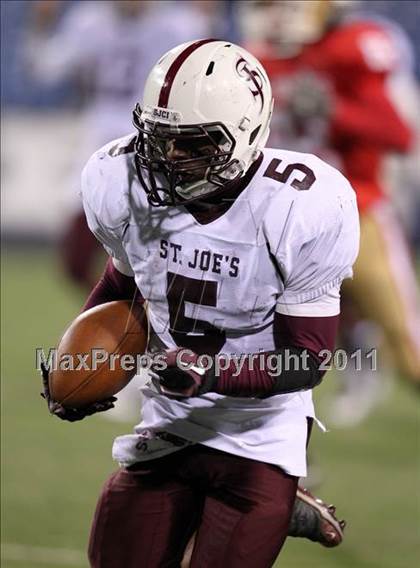 Thumbnail 2 in St. Joseph's Collegiate vs. St. Francis (Monsignor Martin Class AA Final) photogallery.