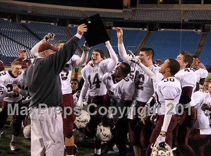 Thumbnail 3 in St. Joseph's Collegiate vs. St. Francis (Monsignor Martin Class AA Final) photogallery.