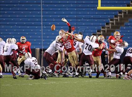 Thumbnail 1 in St. Joseph's Collegiate vs. St. Francis (Monsignor Martin Class AA Final) photogallery.