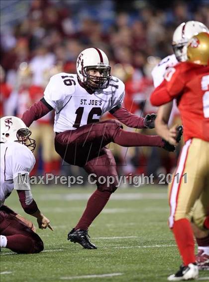 Thumbnail 2 in St. Joseph's Collegiate vs. St. Francis (Monsignor Martin Class AA Final) photogallery.