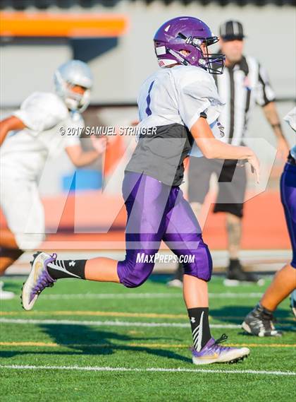 Thumbnail 3 in JV: De La Salle vs Amador Valley (Pittsburg Jamboree) photogallery.