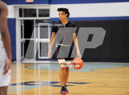 Thumbnail 1 in Grapevine vs. Summer Creek (McDonald's Texas Invitational) photogallery.