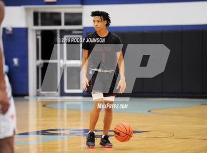 Thumbnail 3 in Grapevine vs. Summer Creek (McDonald's Texas Invitational) photogallery.