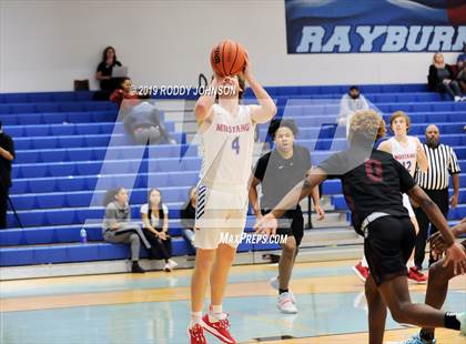Thumbnail 3 in Grapevine vs. Summer Creek (McDonald's Texas Invitational) photogallery.