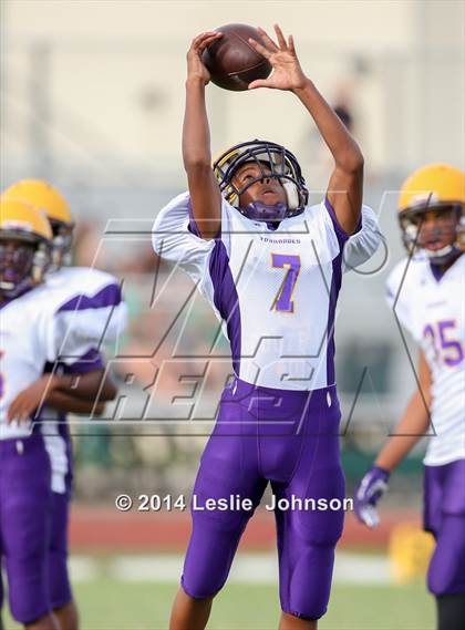 Thumbnail 2 in Ball @ Lutheran South photogallery.