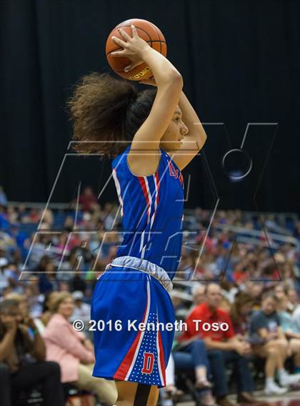 Thumbnail 3 in Dekaney vs. Duncanville (UIL 6A Final) photogallery.
