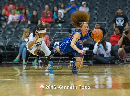 Thumbnail 2 in Dekaney vs. Duncanville (UIL 6A Final) photogallery.