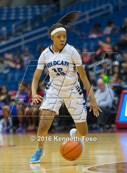 Thumbnail 1 in Dekaney vs. Duncanville (UIL 6A Final) photogallery.