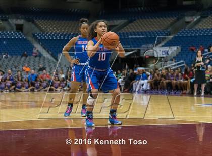 Thumbnail 1 in Dekaney vs. Duncanville (UIL 6A Final) photogallery.