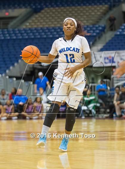 Thumbnail 3 in Dekaney vs. Duncanville (UIL 6A Final) photogallery.