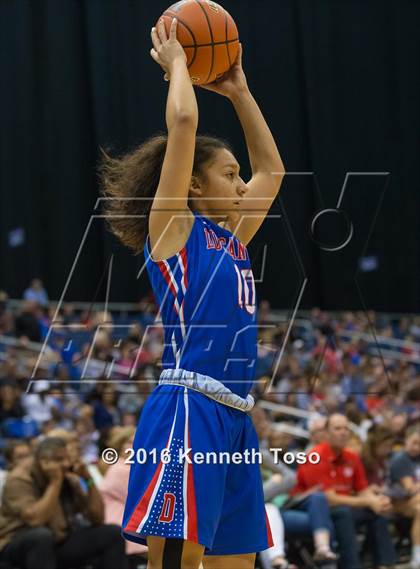 Thumbnail 1 in Dekaney vs. Duncanville (UIL 6A Final) photogallery.
