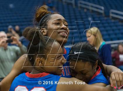 Thumbnail 3 in Dekaney vs. Duncanville (UIL 6A Final) photogallery.