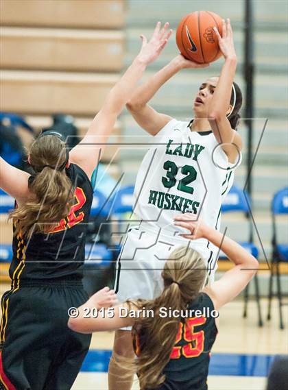 Thumbnail 1 in Chaparral vs Fairmont Prep (NIKE Tournament of Champions) photogallery.
