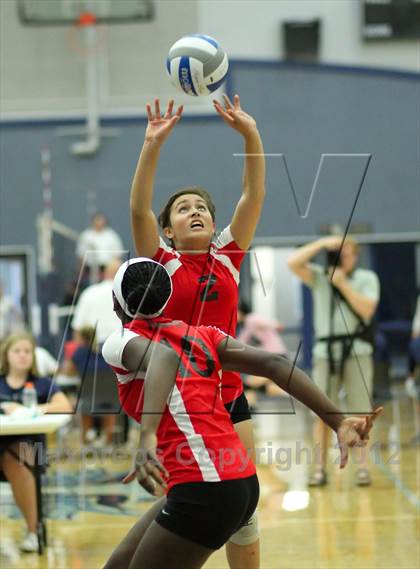 Thumbnail 3 in Albany vs Sacred Heart Cathedral (Nor Cal Classic) photogallery.