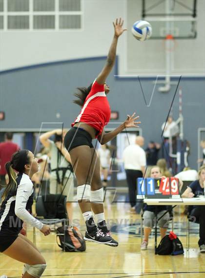 Thumbnail 3 in Albany vs Sacred Heart Cathedral (Nor Cal Classic) photogallery.